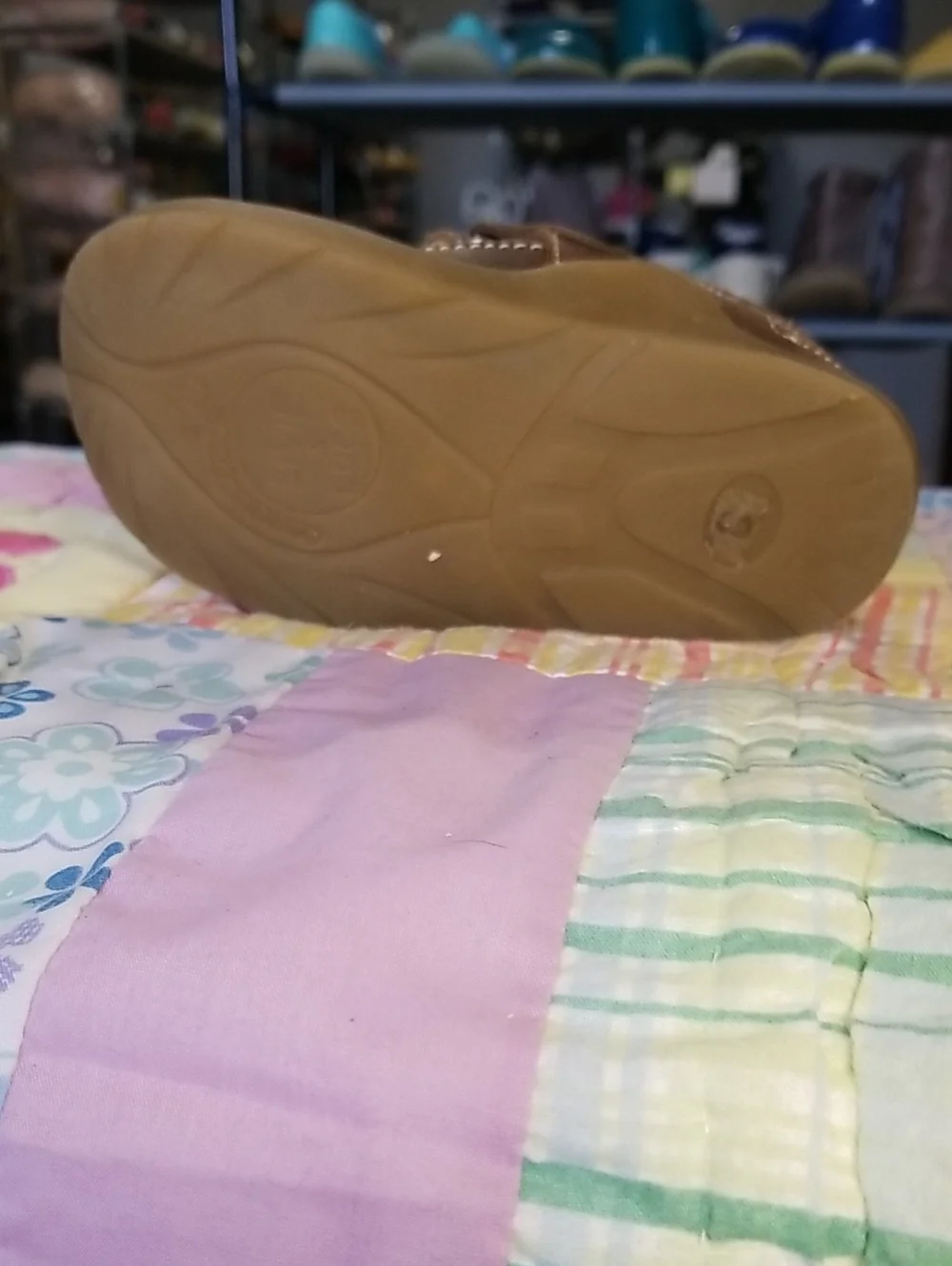 Livie & Luca Brown Leather Closed-Toe & Heel Daycare Compliant Sandals Size 8